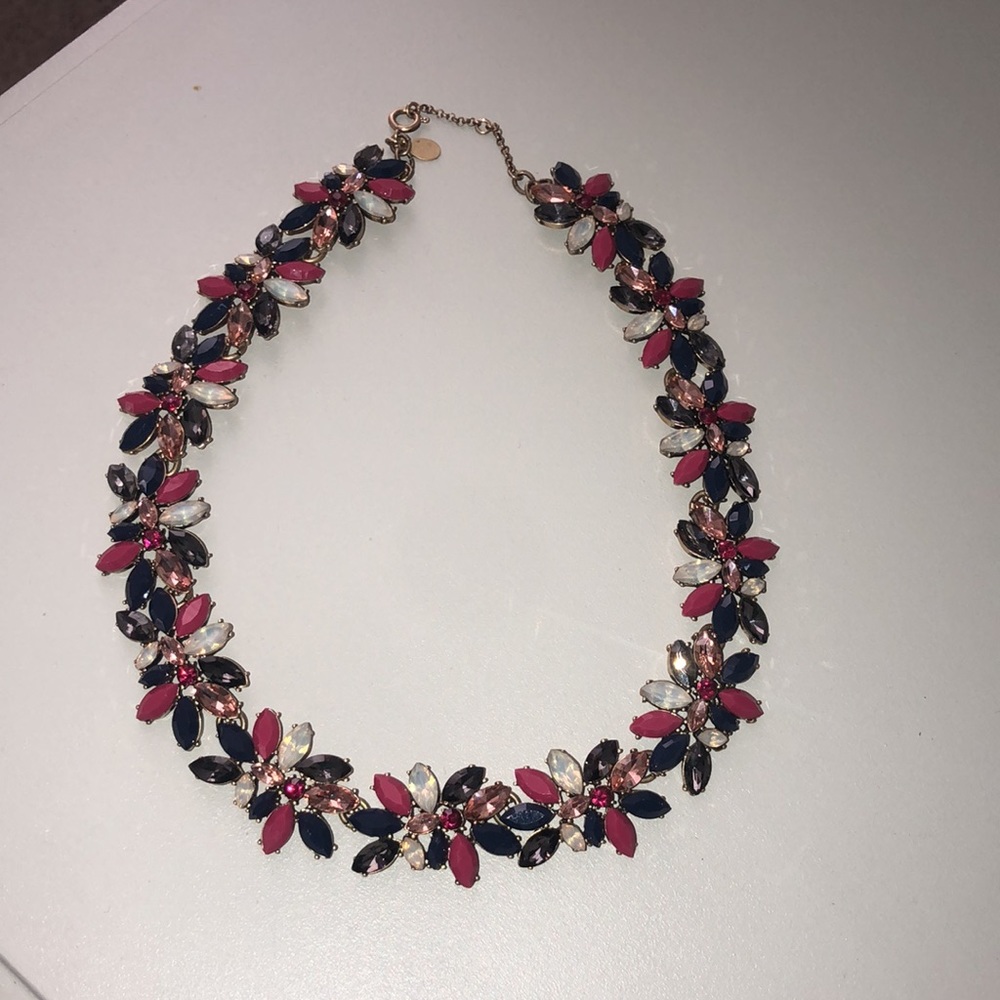 Loft Statement Necklace - Picture 5 of 11